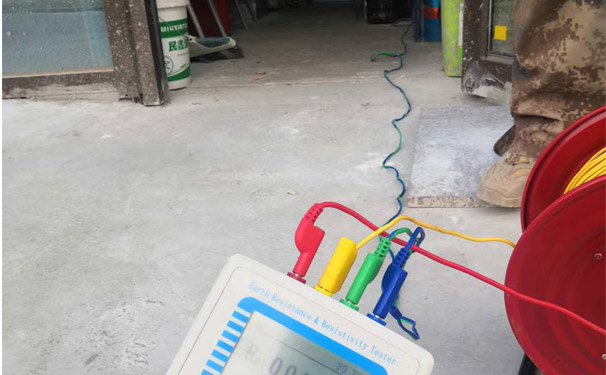 开展防雷检测作业时，有哪些要求？
